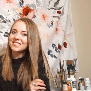 Meet your Posher, Emily